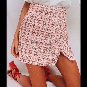 Verge girl skirt